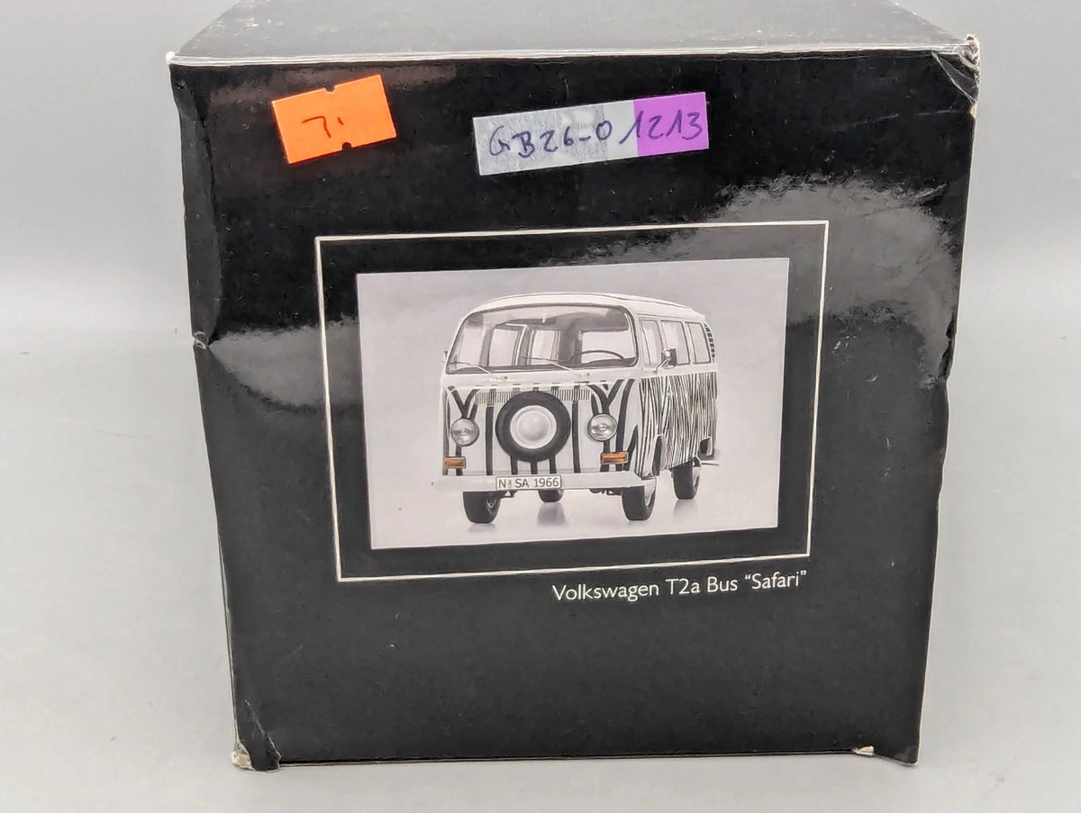 Modellautos 1:18 Schuco Volkswagen VW T2a Bus Safari mit OVP