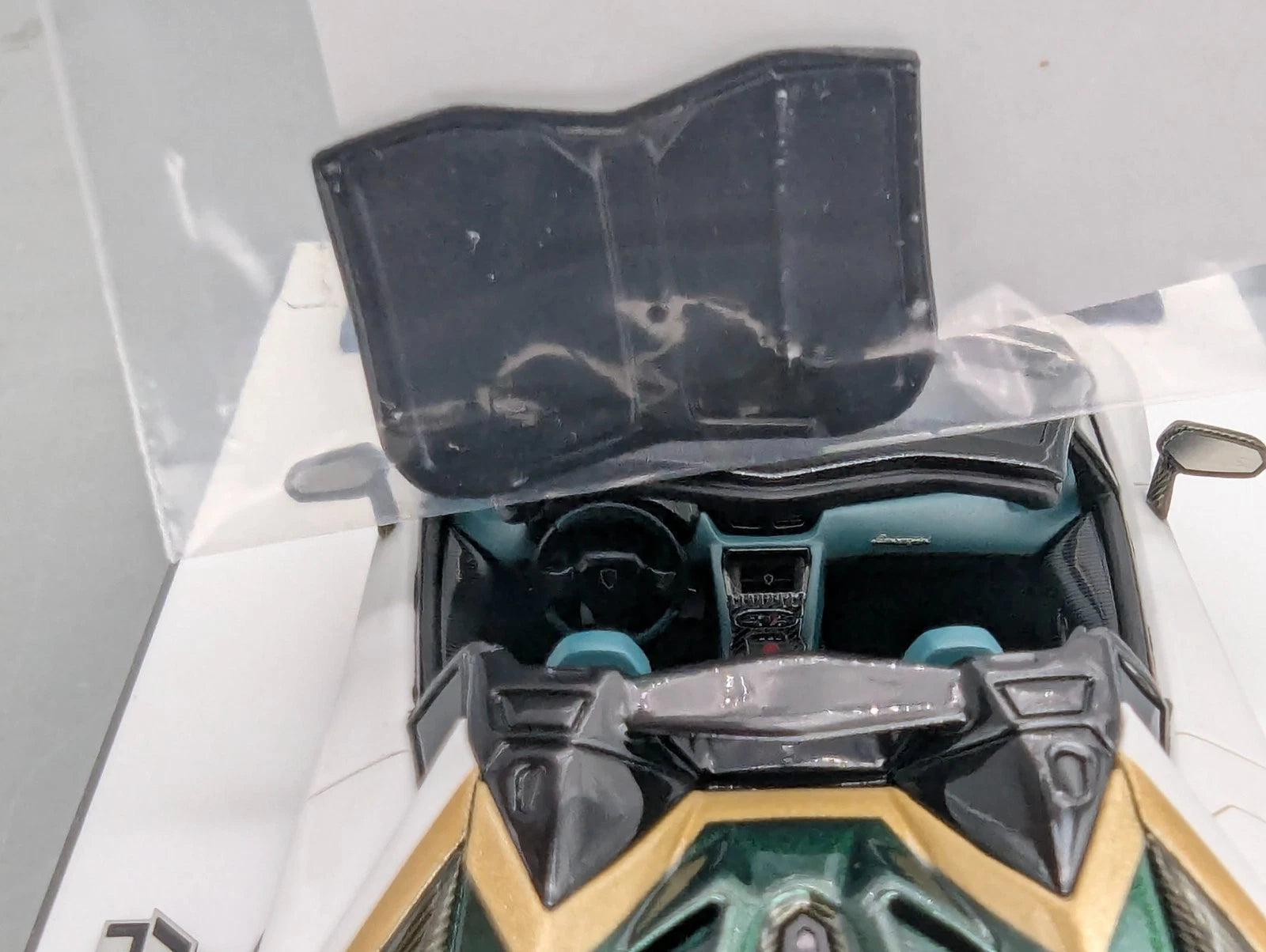 Eidolon Make Up 1:43 Lamborghini Aventador SVJ Roadster Weiß Grün Ltd 39/100 OVP