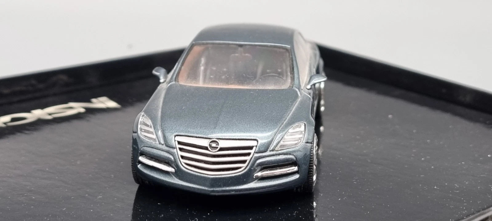 Modellautos 1:43 Norev Opel Insignia Dealer OVP #2