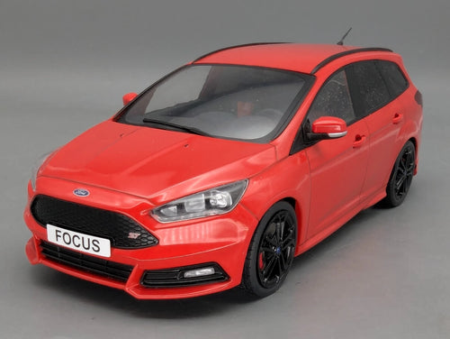 Modellautos 1:18 MCG Modelcar Group Ford Focus mit Vitrine