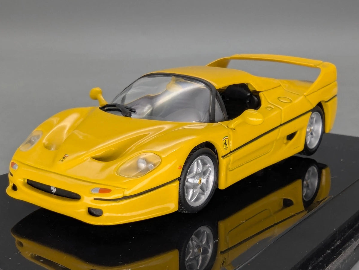 Modellautos 1:43 Hot Wheels Ferrari F50 1995 Gelb mit OVP