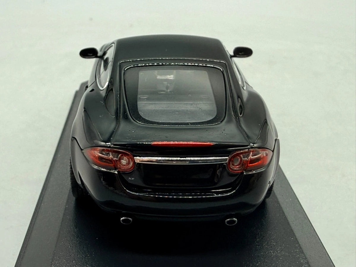 Modellautos 1:43 Minichamps Jaguar XK Coupe mit OVP