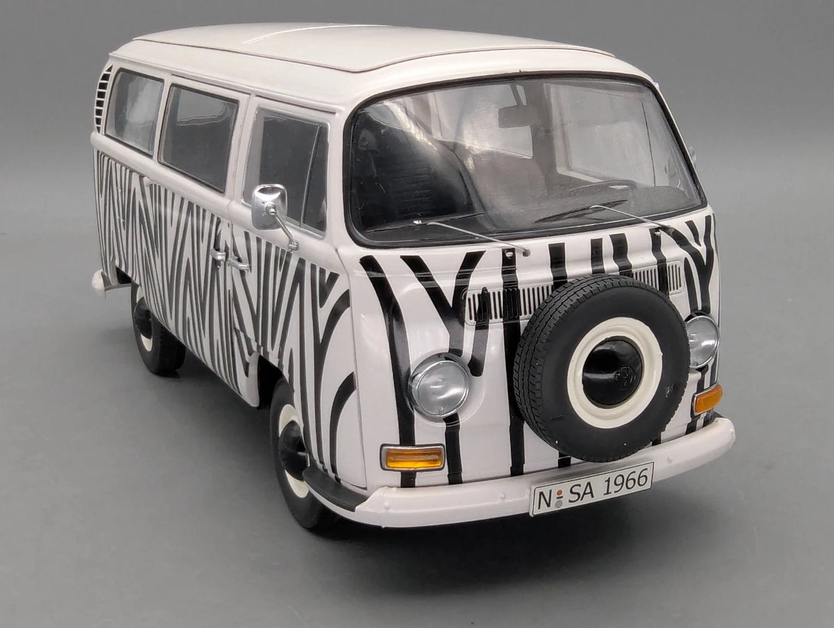 Modellautos 1:18 Schuco Volkswagen VW T2a Bus Safari mit OVP