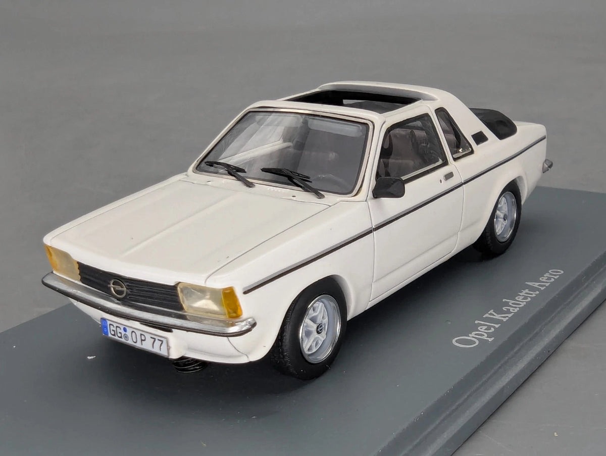 Modellautos 1:43 Neo Scale Models Opel Kadett Aero Weiß mit OVP