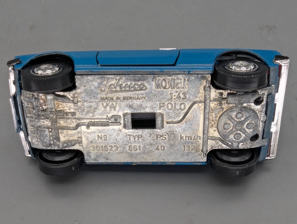 Modellautos 1:43 Schuco 301623 Volkswagen VW Polo in Original Schuco Vitrine