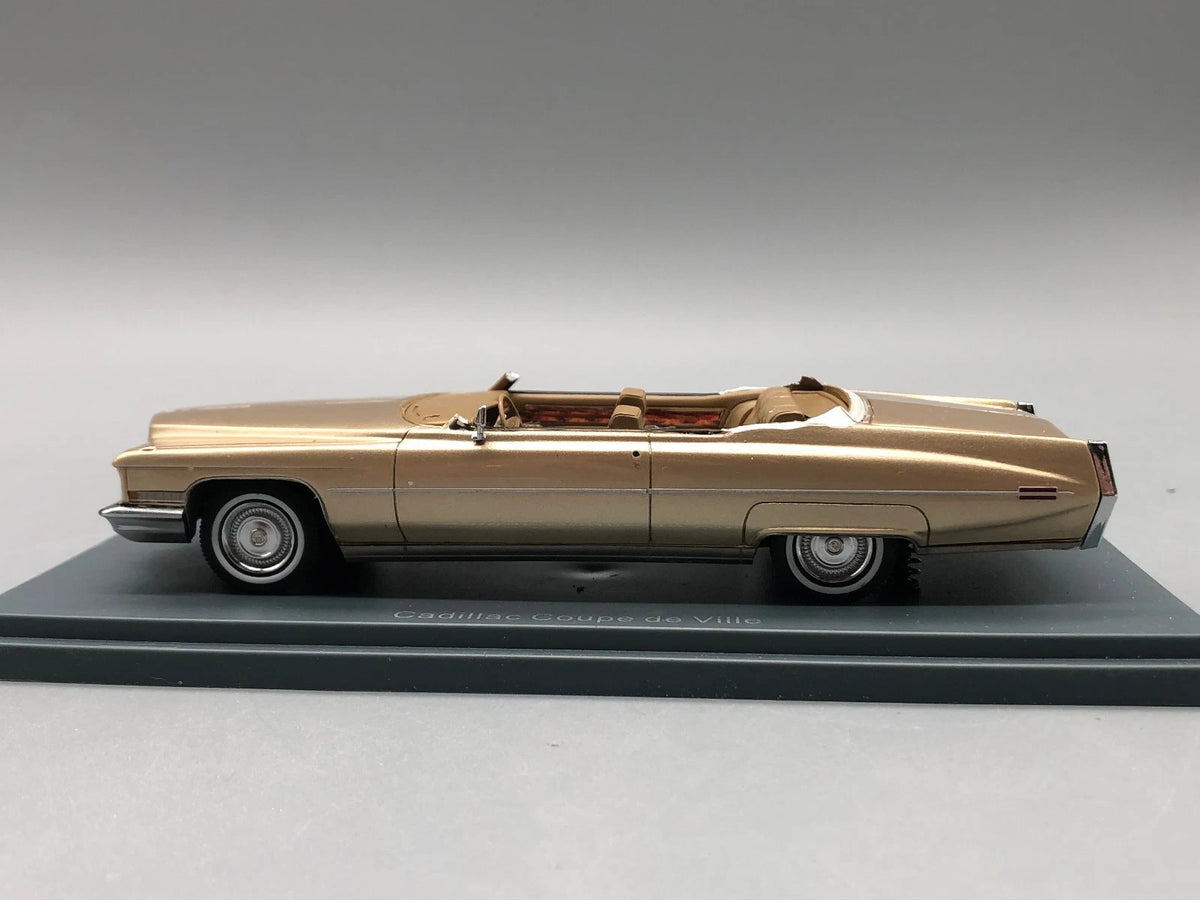 Modellautos 1:43 Neo Scale Models Cadillac Coupe De Ville mit OVP beschädigt