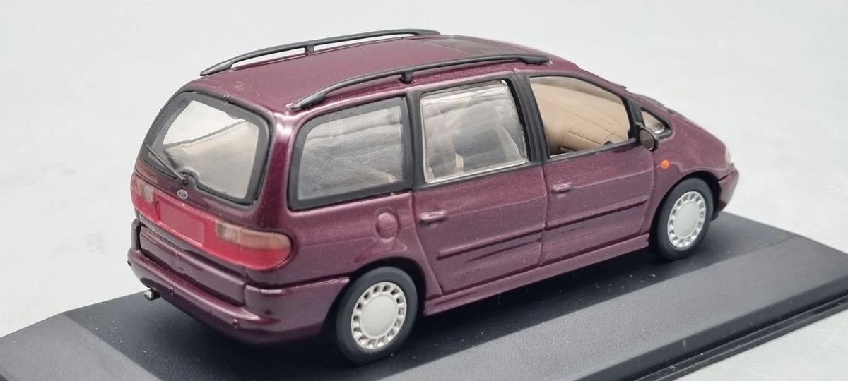 Modellautos 1:43 Minichamps Ford Galaxy 1995 violett OVP
