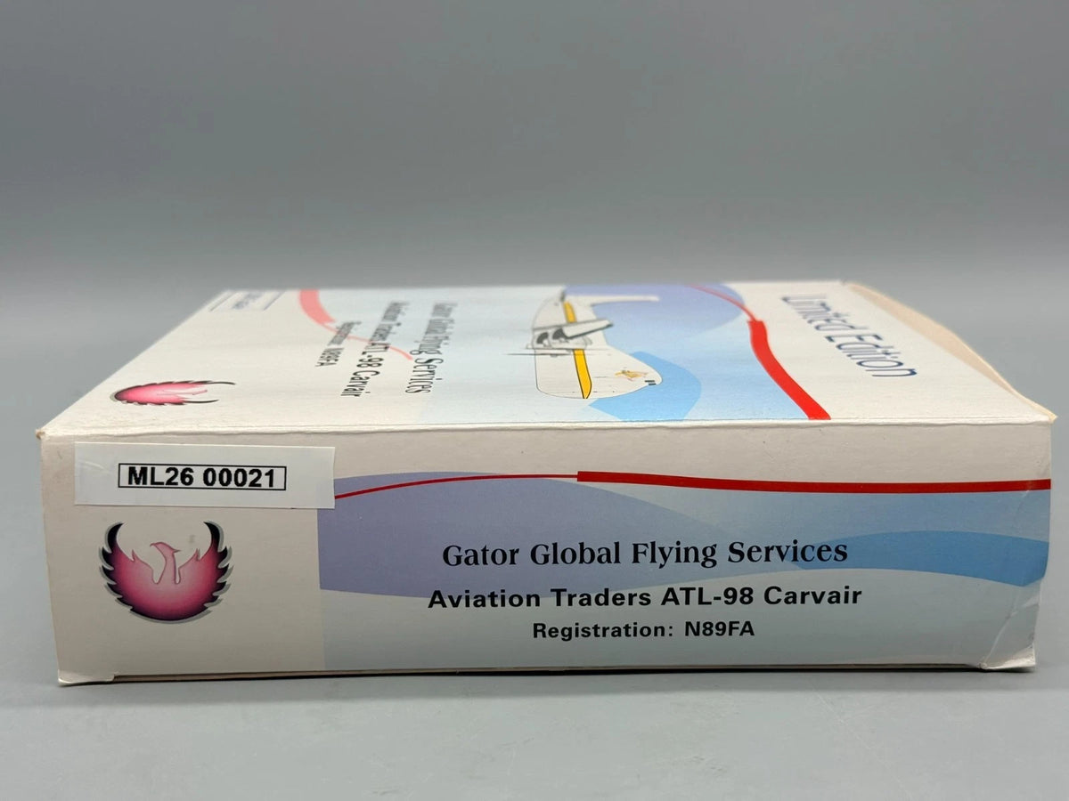 Modellflugzeug 1:200 Phoenix Models Aviation Traders ATL-98 Carvair mit OVP