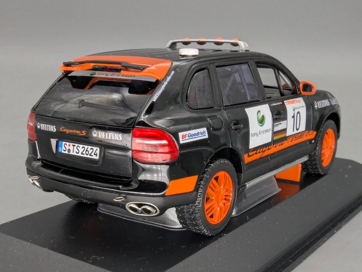 Modellautos 1:43 Minichamps Porsche Cayenne Transsyberia 2008 #10 WAP Dealer OVP