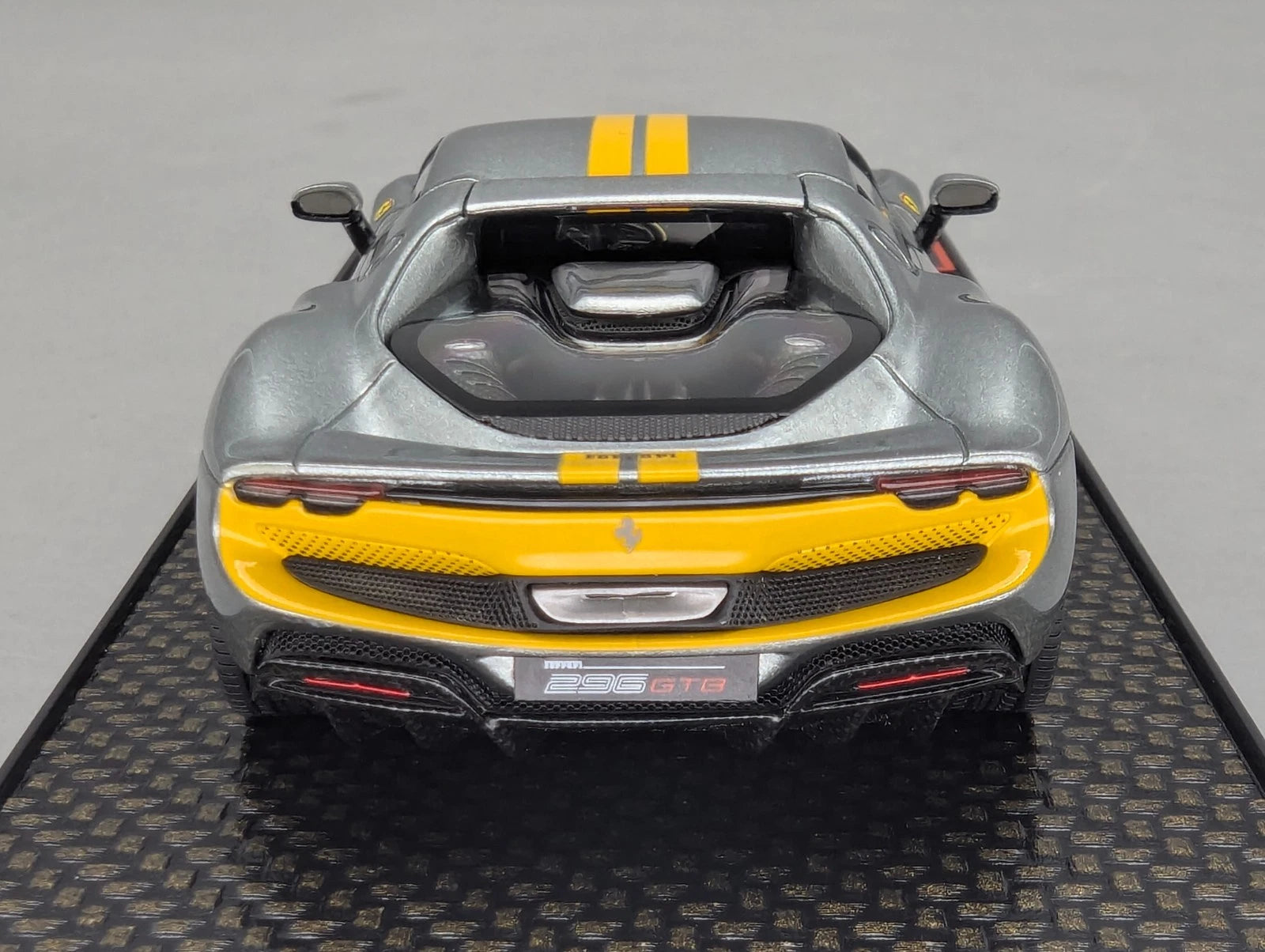 Modellautos 1:43 BBR Concept43 Ferrari 296 Assetto Fiorano Grigio Coburn mit OVP