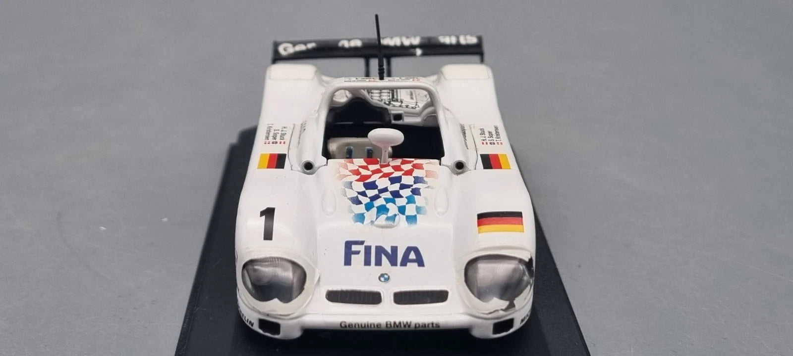 Modellautos 1:43 Minichamps BMW V12 Le Mans #1 Stuck/Soper/Kristensen OVP
