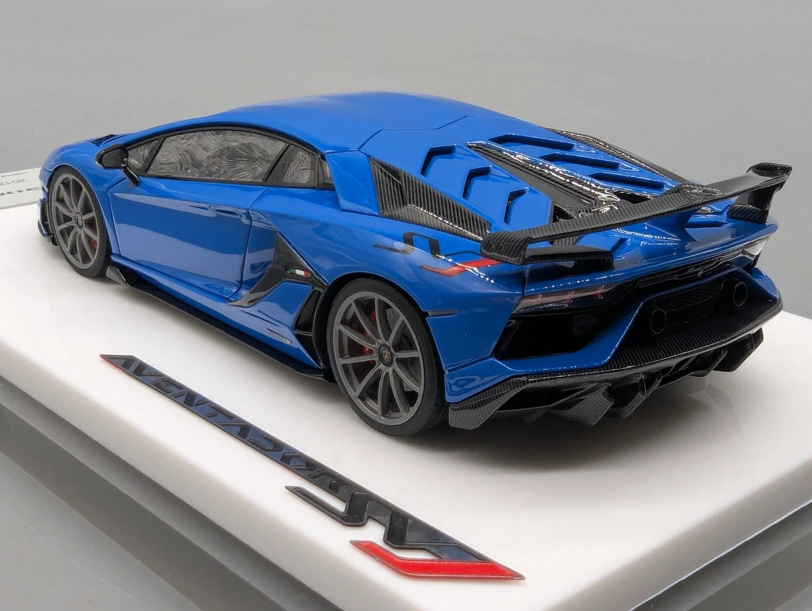Eidolon Make Up 1:43 Lamborghini Aventador SVJ Blu Le Mans Ltd 15/80 OVP