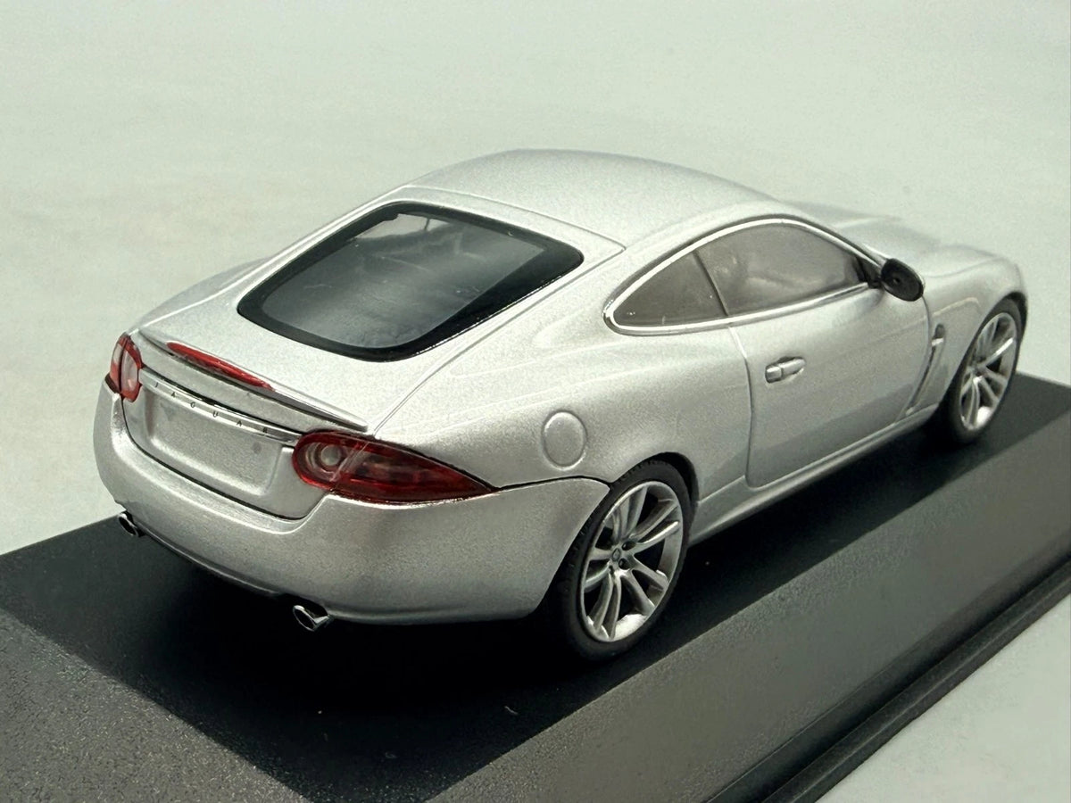 Modellautos 1:43 Minichamps Jaguar XK Coupe mit OVP