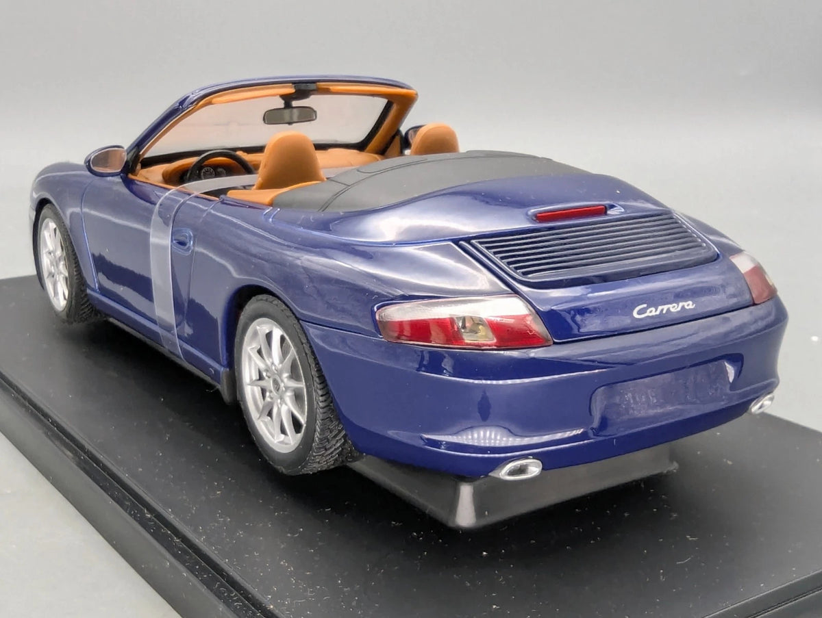 Modellautos 1:18 Spark Porsche 911 Carrera Cabriolet Blau WAP Dealer OVP