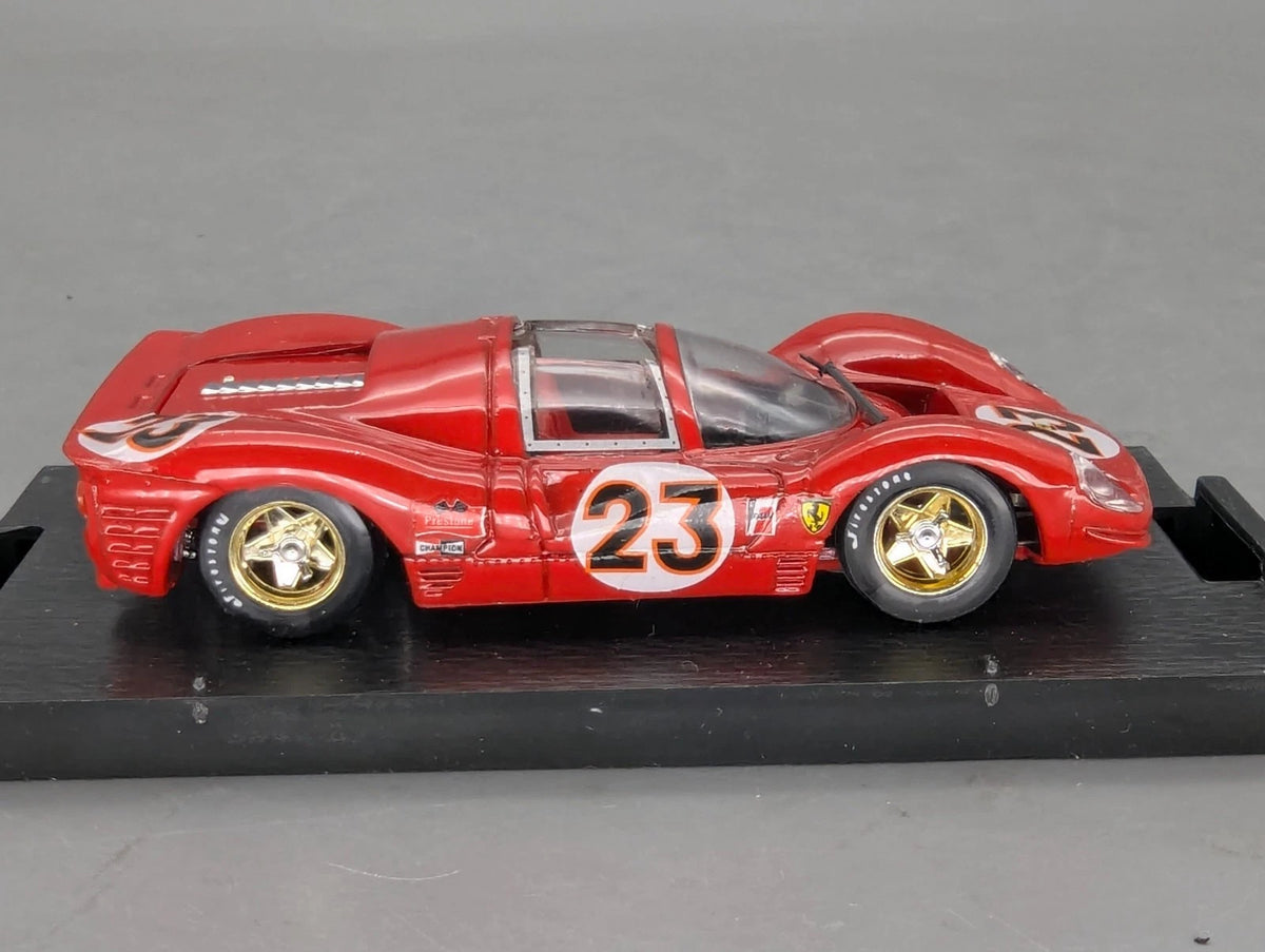 Modellautos 1:43 Brumm Ferrari 330 P4 Spyder WINNER Daytona 1967 #23 mit OVP