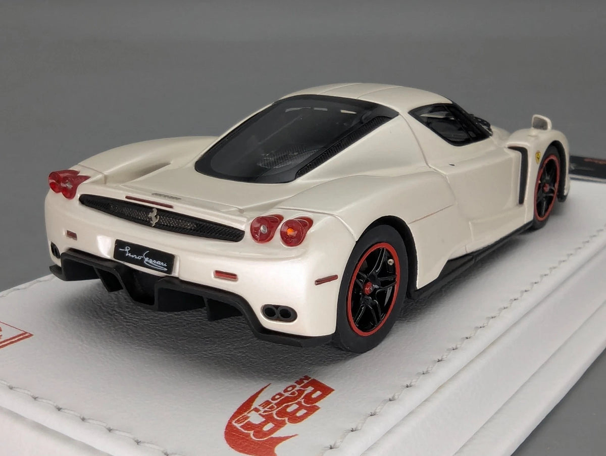 Modellautos 1:43 BBR Executive Calsito Ferrari EnzoFuji White Ltd 68/70 OVP