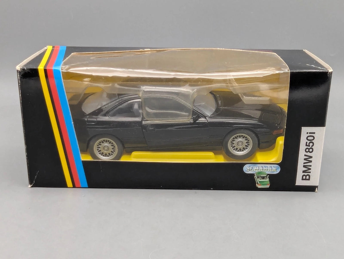 Modellautos 1:24 Schabak BMW 850i Schwarz mit OVP