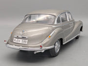 Modellautos 1:18 AUTOart Millenium 70591 BMW 502 2.6 Luxus Silver Beige mit OVP