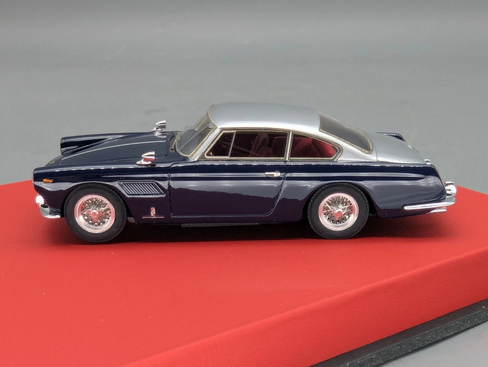 Modellautos 1:43 BBR Ferrari 250 GTE J. Geils Band Car Essen 2018 1/3 Stück OVP