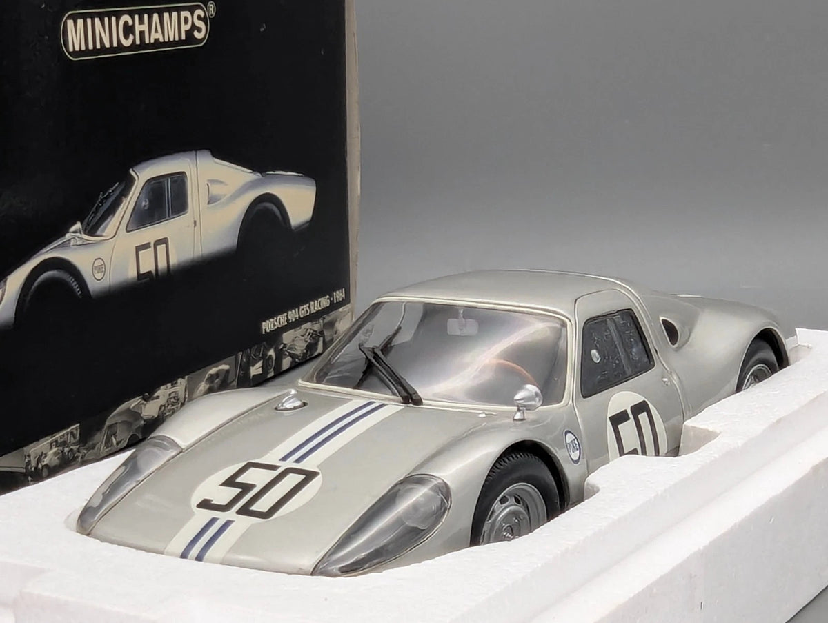 Modellautos 1:18 Minichamps Porsche 904 GTS Racing 1964 #50 OVP
