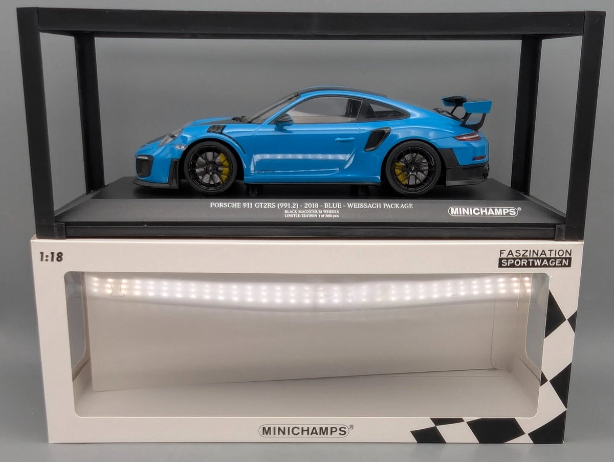 Modellautos 1:18 Minichamps Porsche 911 GT2RS 991.2 2018 Blue Weissach mit OVP