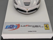 Modellautos 1:43 BBR Ferrari LaFerrari Aperta Weiß Ltd 01/24 mit Vitrine + OVP