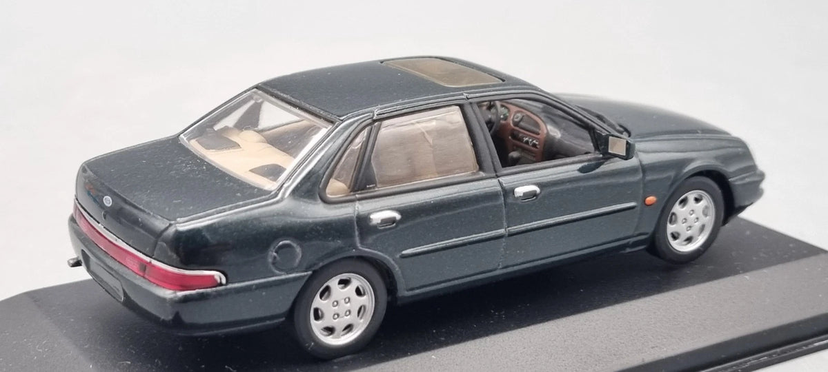 Modellautos 1:43 Minichamps Ford Scorpio Saloon 1995 green metallic OVP