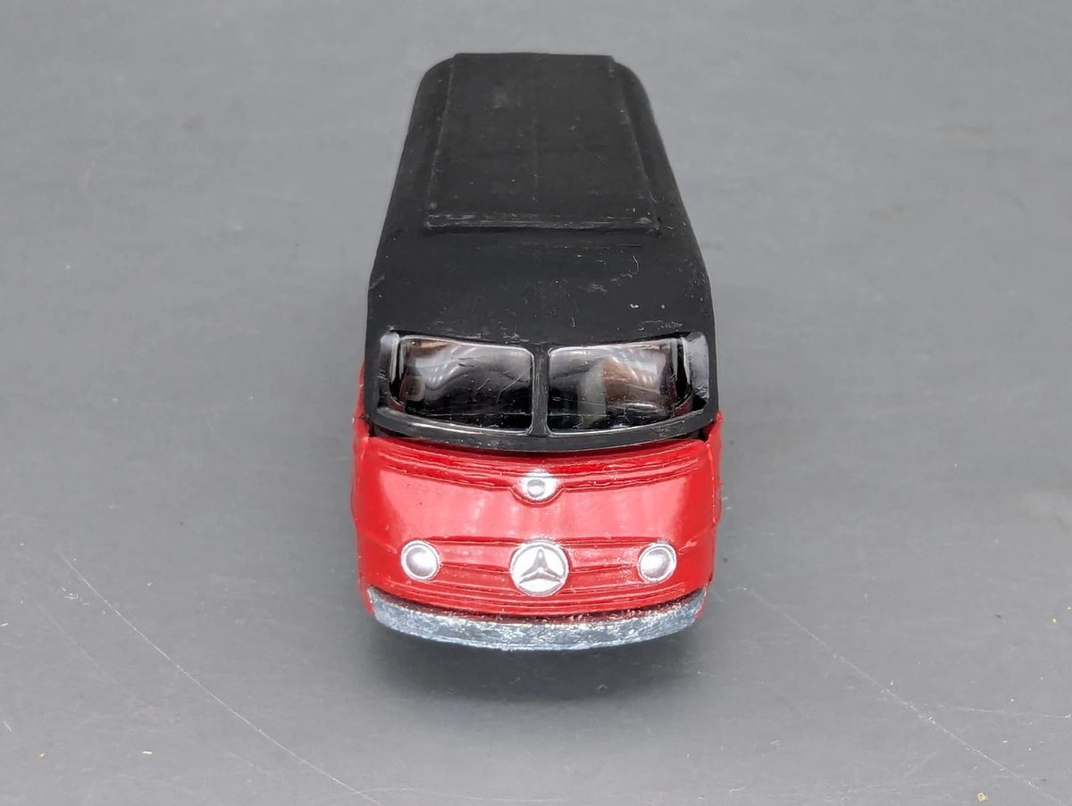 Modellautos 1:66 Schuco Modell 900 Mercedes Bus O 321 H Original Schuco Vitrine