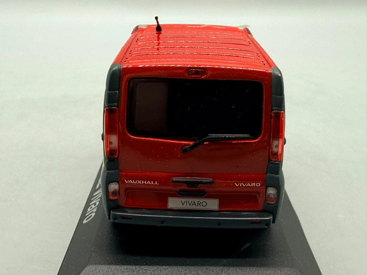 Modellautos 1:43 Minichamps Vauxhall Vivaro mit OVP