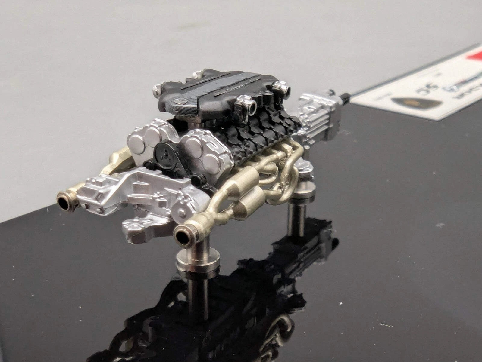 Eidolon Make Up 1:43 Lamborghini Aventador LP720-4 Roadster Engine Set OVP