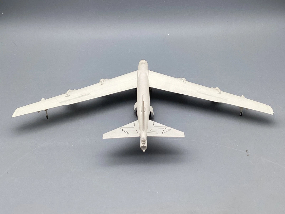 Flugzeug Modell 1:200 Herpa NASA Boeing NB-52H Stratofortress mit OVP