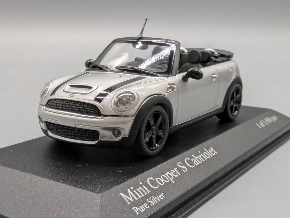 Modellautos 1:43 Minichamps Mini Cooper S Cabriolet 2009 Haube zum Öffnen OVP