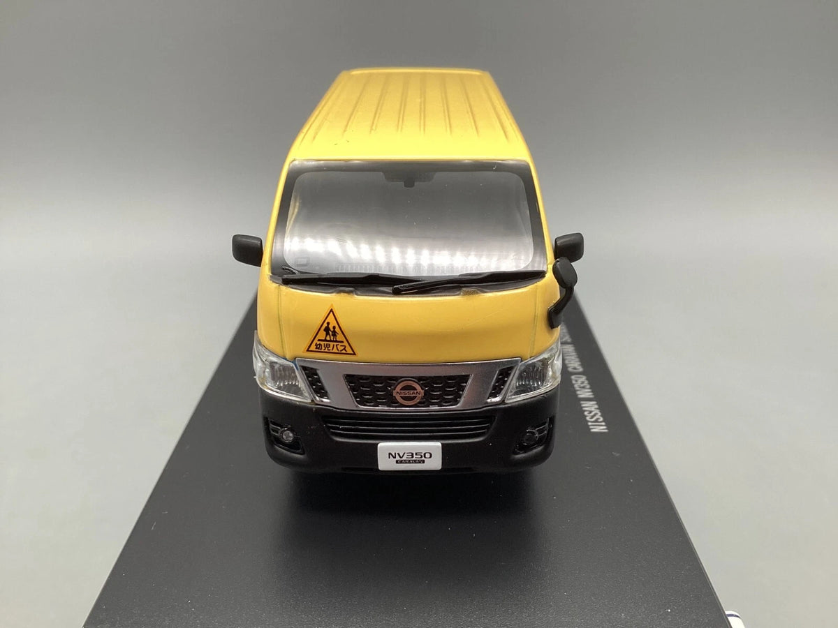 Modellautos 1:43 Ebbro Nissan NV350 Caravan School Bus 2012 in OVP