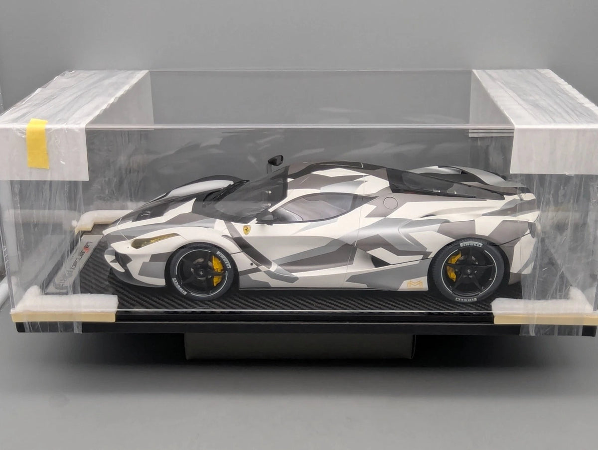 Modellautos 1:12 BBR Ferrari LaFerrari 2013 Matt Camouflage Lt 29/60 Vitrine OVP