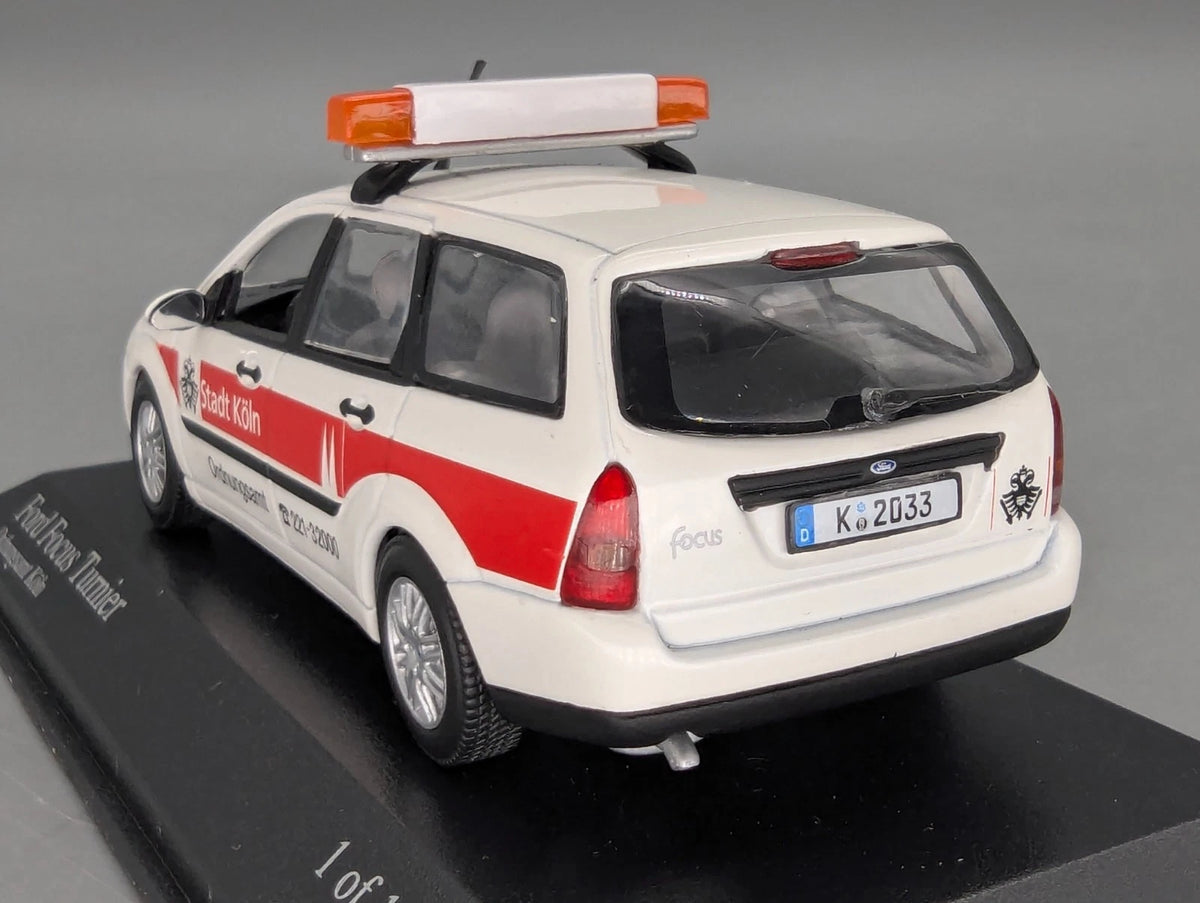 Modellautos 1:43 Minichamps Ford Focus Turnier 1999 Ordnungsamt Stadt Köln OVP