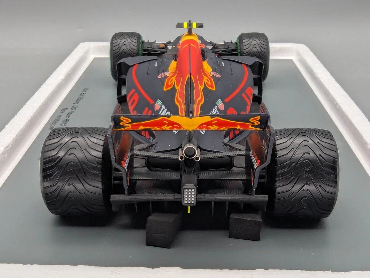 Modellautos 1:18 Spark Red Bull RB13 3rd Chinese GP 2017 #33 Verstappen OVP