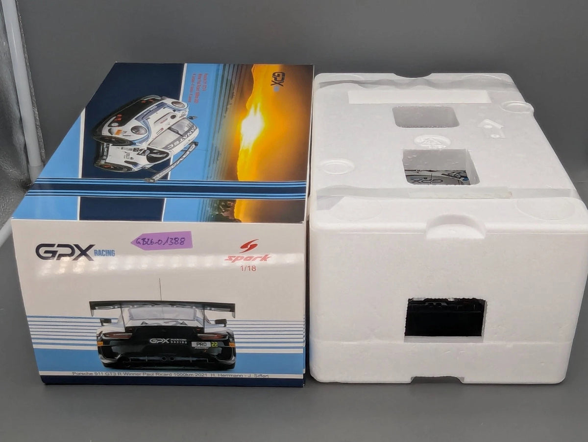 Modellautos 1:18 Spark 18SP129 Porsche 911 GT3 R WINNER 1000km 2021 #22 mit OVP