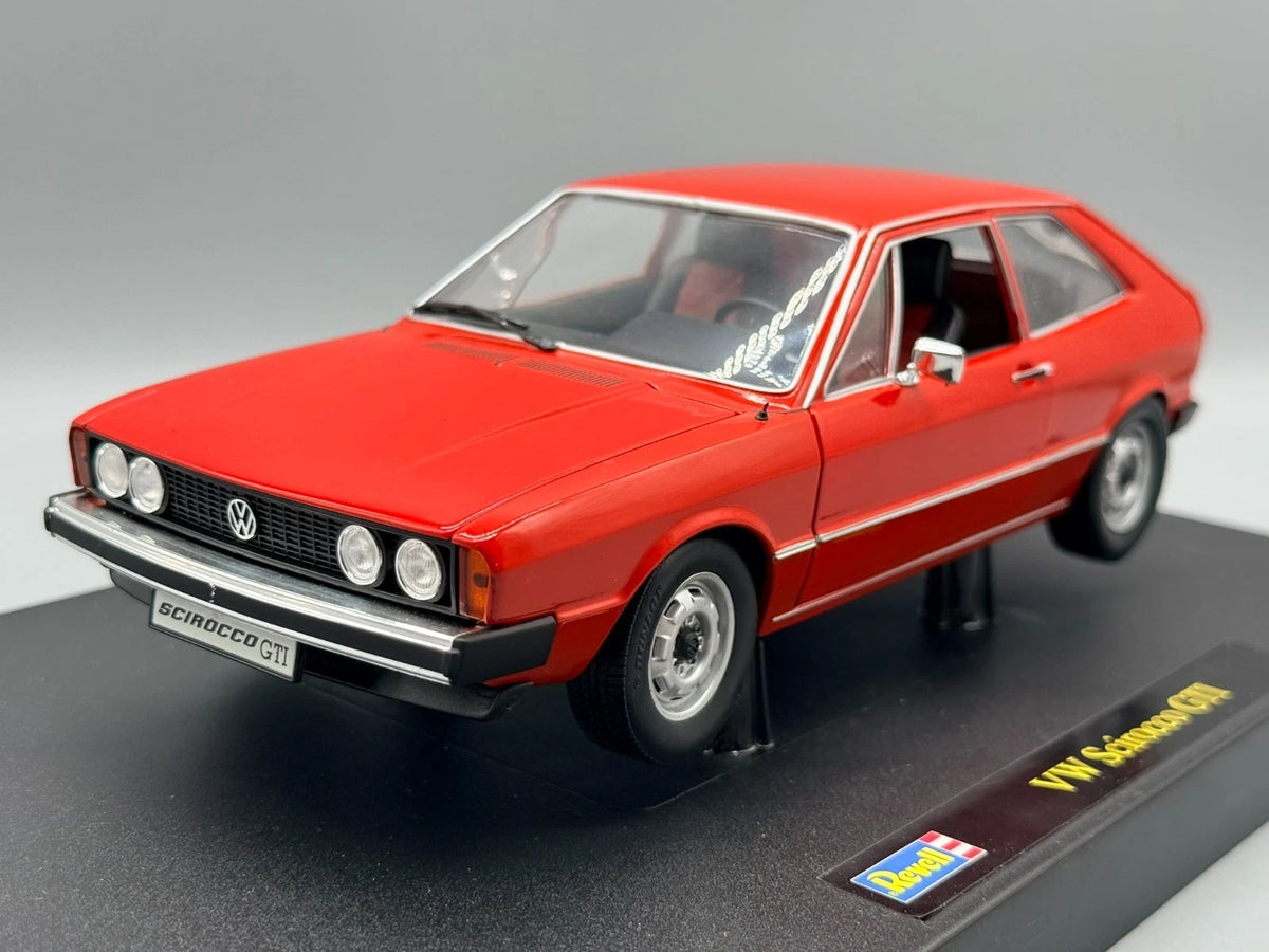 Modellautos 1:18 Revell Metal Volkswagen VW Scirocco GTI mit OVP