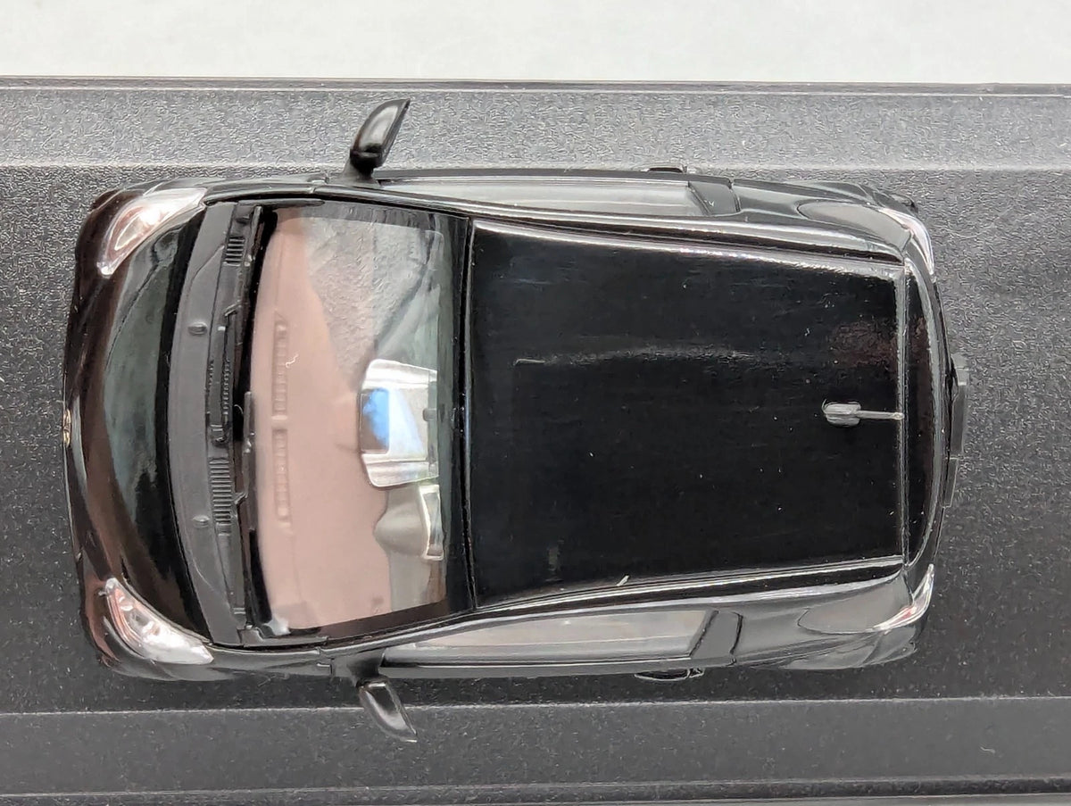 Modellautos 1:43 Minichamps Toyota IQ Schwarz mit OVP