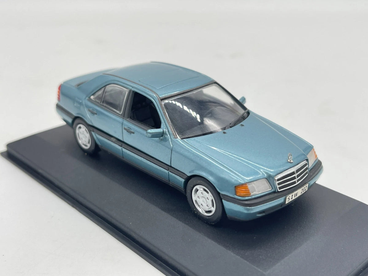 Modellautos 1:43 Minichamps Mercedes Benz C220 mit OVP