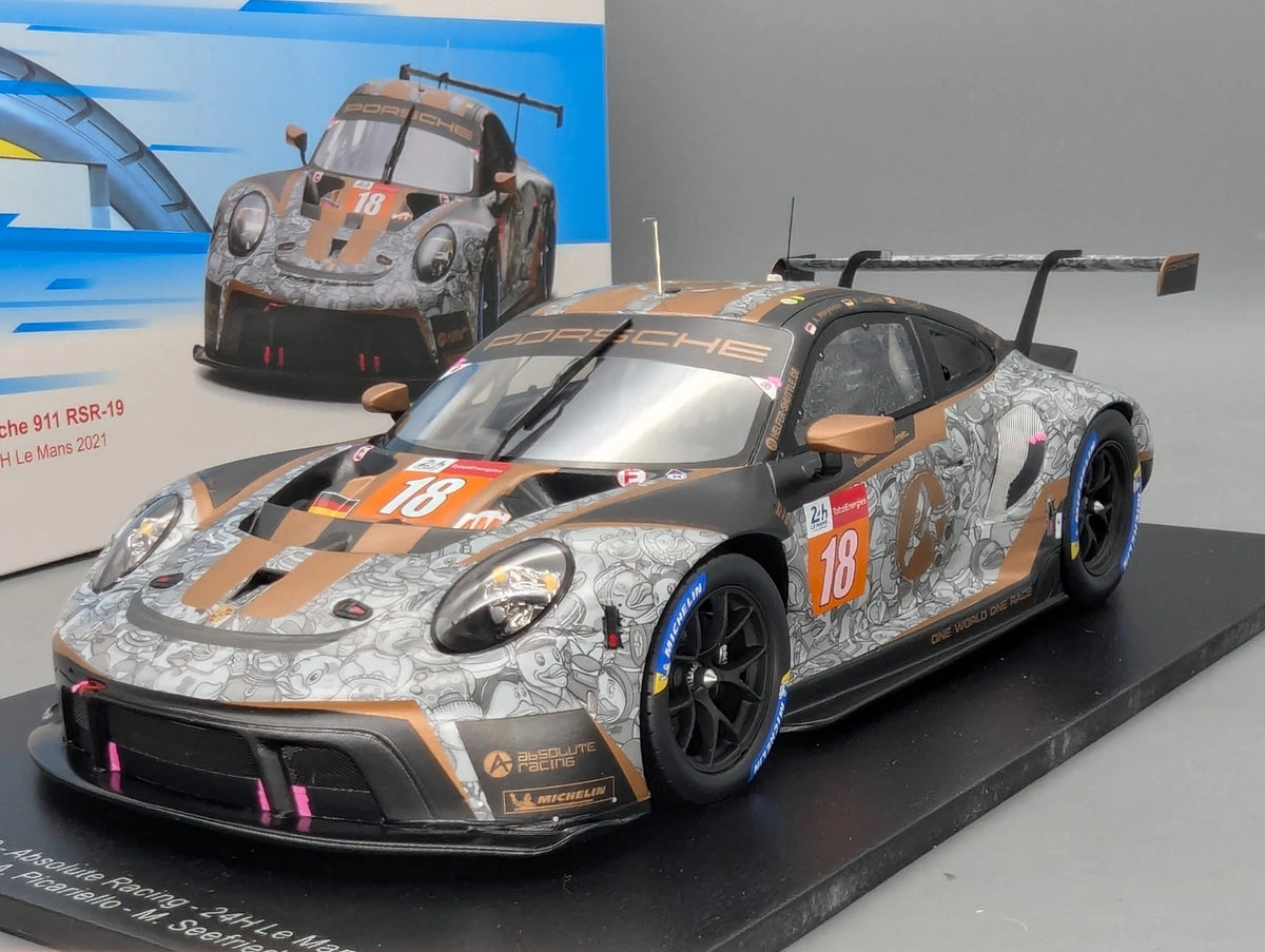 Modellautos 1:18 Spark 18S701 Porsche 911 RSR-19 24h Le Mans 2021 #18 OVP