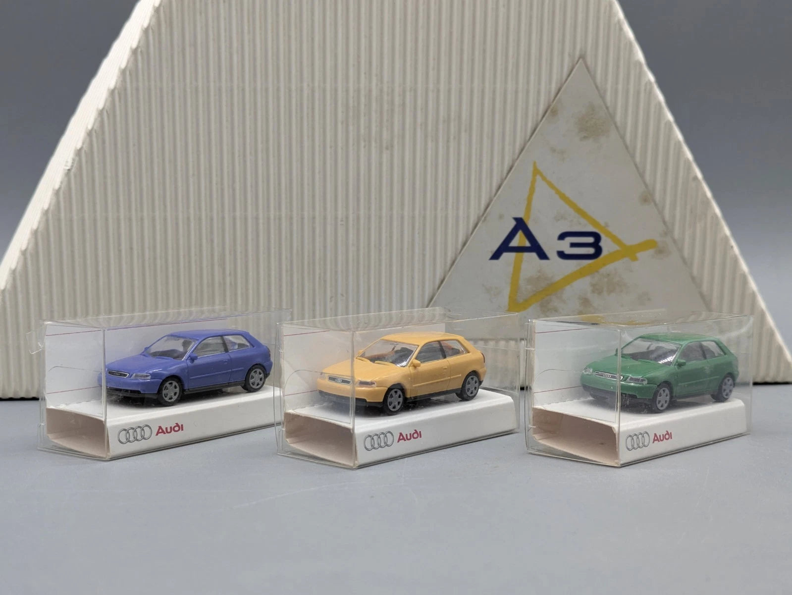 Modellautos 1:87 Rietze Audi A3 Attraction / Ambition / Ambiente mit OVP