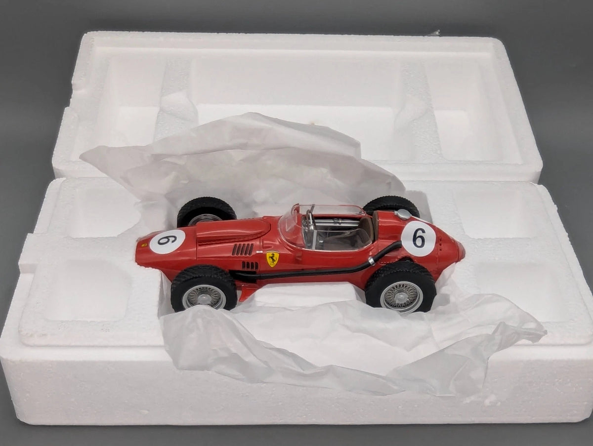 Modellautos 1:18 CMR 162 Ferrari Dino 246 F1 Weltmeister 1958 #6 M. Hawthorn OVP