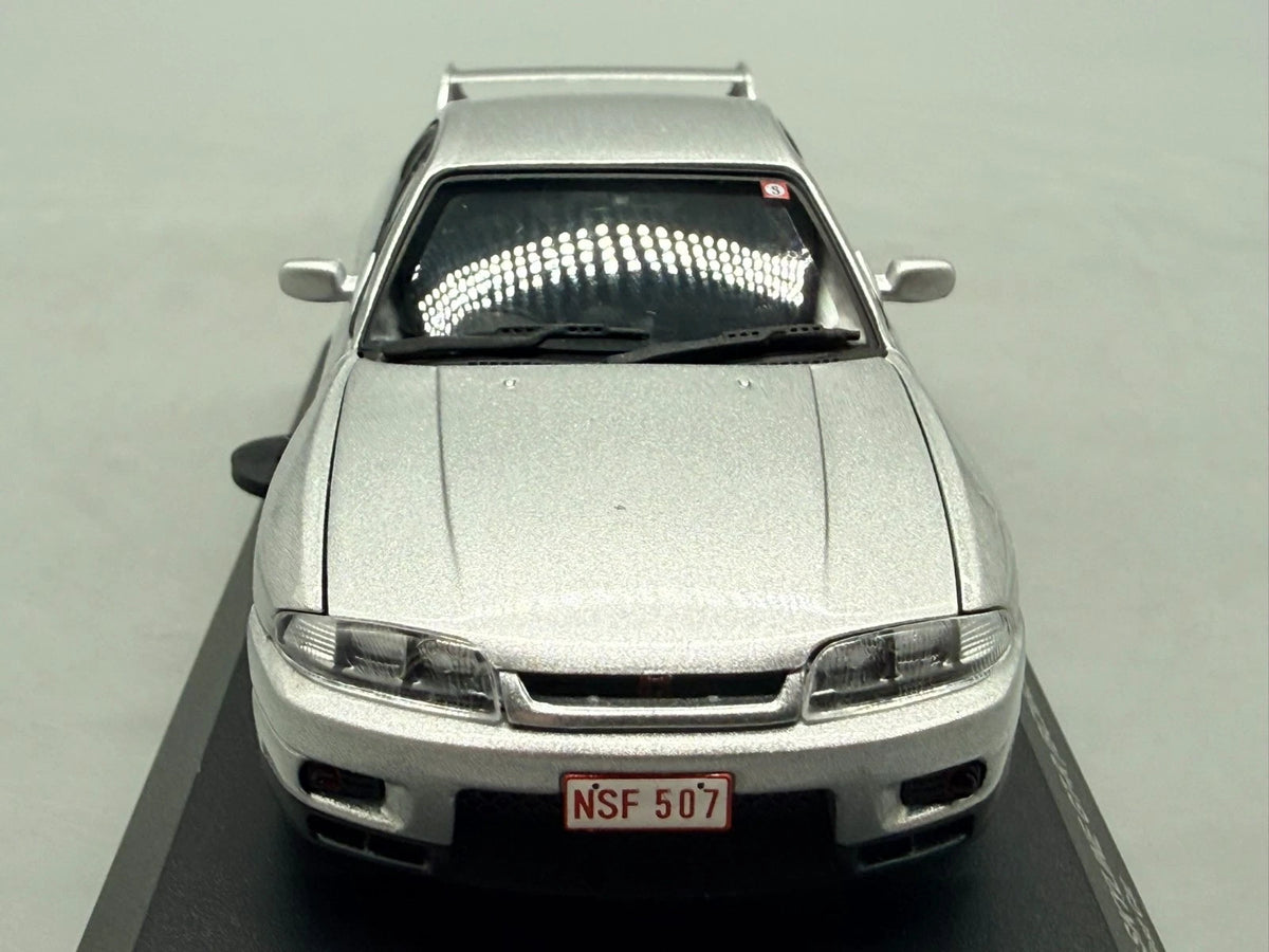Modellautos 1:43 Kyosho Nissan Skyline GT-R (BCNR33) Test Car mit OVP