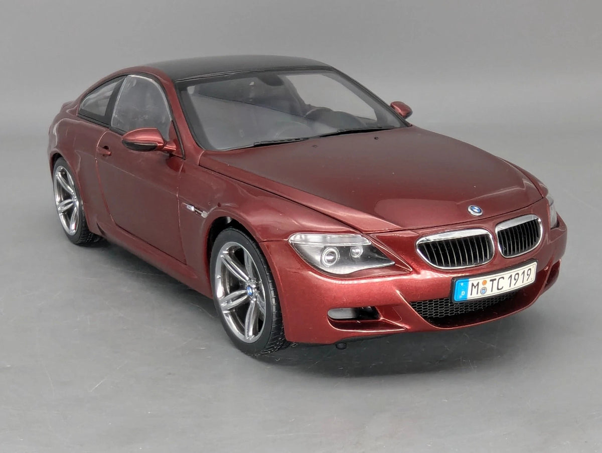 Modellautos 1:18 Kyosho BMW M6 mit Dealer OVP