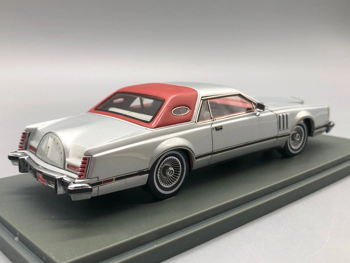 Modellautos 1:43 Neo Scale Models Lincoln Continentale Mark V mit OVP