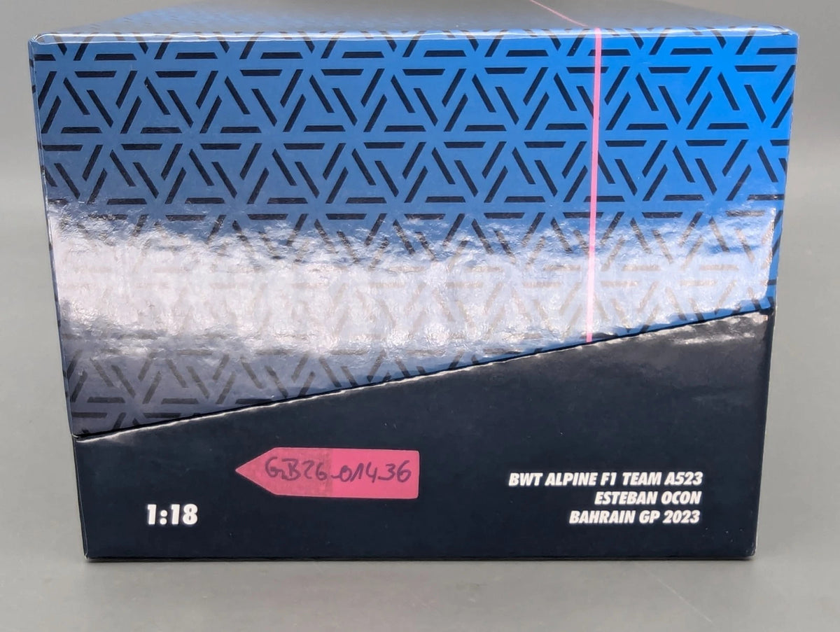Modellautos 1:18 Minichamps BWT Alpine F1 Bahrain 2023 #31 Esteban Ocon mit OVP
