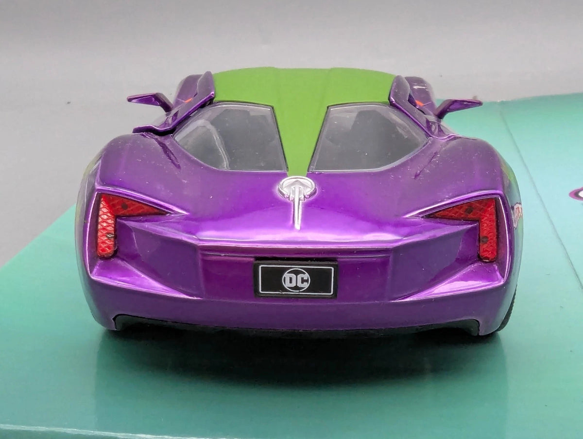 Modellautos 1:24 Jada 2009 Chevrolet Chevy Corvette Stingray "Joker's Car" OVP