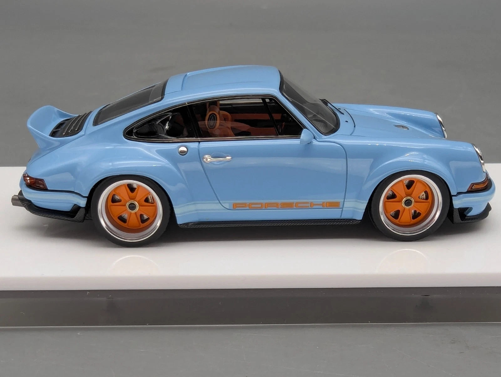 Eidolon Make Up 1:43 Porsche Singer DLS 2022 Gulf Blue Ltd 090/150 mit OVP