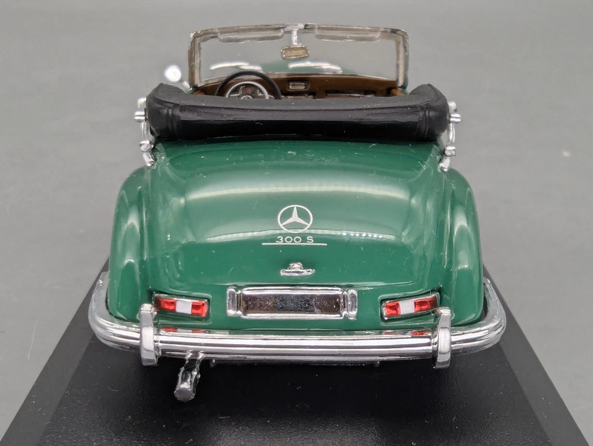 Modellautos 1:43 Minichamps Mercedes Benz 300 S Cabrio Softtop Offen Grün OVP